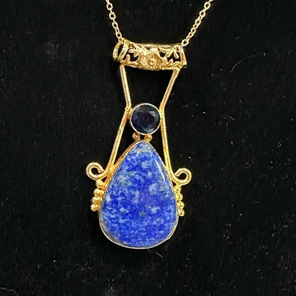 Stone is Lapis Lazuli & Is made with .925 silver from its pendant, bail to chain - Picture 2 of 4